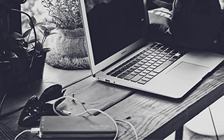 开云官网APP下载-“花式运球：联盟高手的炫酷过人秀”，花式运球过人教学视频