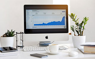 开云·体育官网APP下载-上海绿地申花阵容轮换频繁，团队默契受影响，上海绿地申花更名