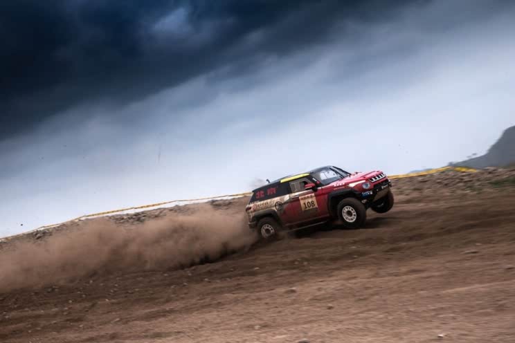 开云官网首页-赛事中的意外惊喜：车队和车手的应变大作战的简单介绍