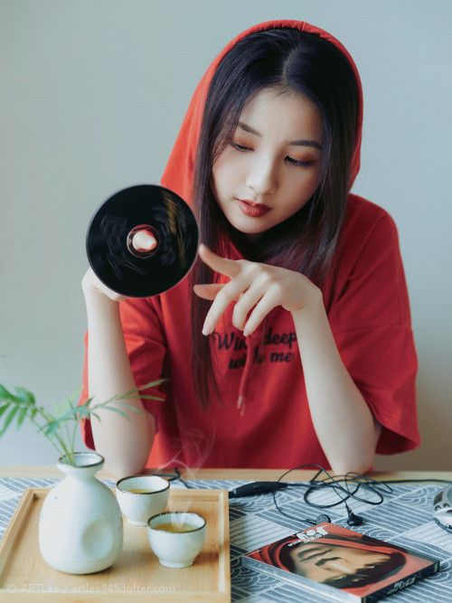 开云全站-上海马拉松今日鸣枪起跑，上海马拉松实时追踪